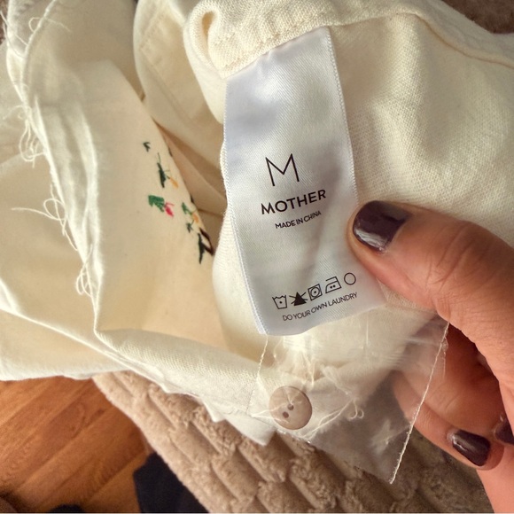 MOTHER The Super Ex's Crop Fray Buttondown Shirt - Picture 13 of 14